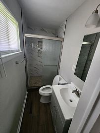 Beautiful Newly Renovated 5beds 2baths in Norfolk, VA (Photo 6 of 12)