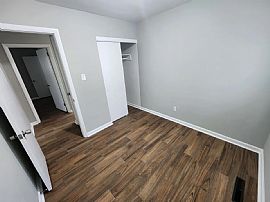 Beautiful Newly Renovated 5beds 2baths in Norfolk, VA (Photo 8 of 12)