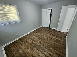 Beautiful Newly Renovated 5beds 2baths in Norfolk, VA (Photo 9 of 12)