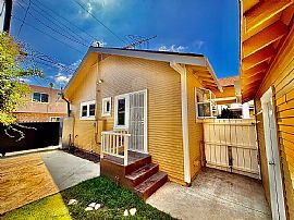 Charming 2 Bedroom Home  in Long Beach, CA (Photo 2 of 9)