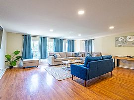 529 Farmingdale Rd Se, Huntsville, Al 35803 in Huntsville, AL (Photo 9 of 10)