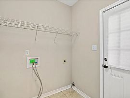 1008 Oakland Dr, Mobile, Al 36609 in Mobile, AL (Photo 6 of 8)