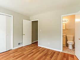 9852 Red Cliff Rd, Birmingham, Al 35215 in Birmingham, AL (Photo 7 of 10)