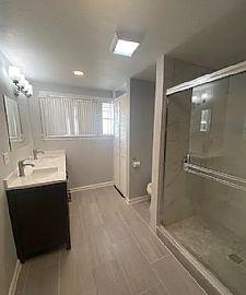  4 Beds   3 Baths  1,685 Sqft in Los Angeles, CA (Photo 10 of 12)