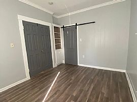  4 Beds   3 Baths  1,685 Sqft in Los Angeles, CA (Photo 6 of 12)