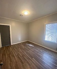  4 Beds   3 Baths  1,685 Sqft in Los Angeles, CA (Photo 7 of 12)