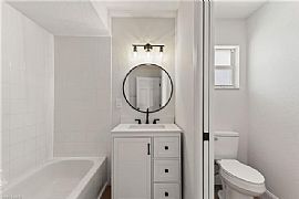 Charming 4-Bedroom, 2-Bathroom in Cape Coral, FL (Photo 8 of 9)