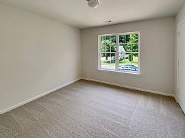 Adorable 3-Bedroom, 2.5-Bathroom in Charlotte, NC (Photo 9 of 10)