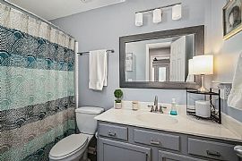 2-Bedroom/2-Bathroom Condominium  in Atlanta, GA (Photo 10 of 12)