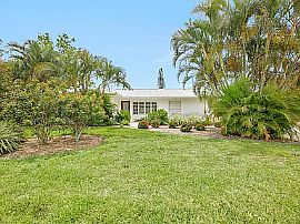 1118 Pompei Ln, Naples, Fl 34103 in Naples, FL