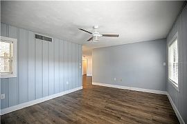 805 N Shore Dr, Leesburg, Fl 34748 in Leesburg, FL (Photo 8 of 11)