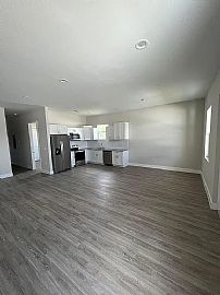 577 Jasmine St, Labelle, Fl 33935 in Labelle, FL (Photo 6 of 12)