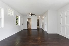 802 Halstead St, Deltona, Fl 32725 in Deltona, FL (Photo 5 of 10)