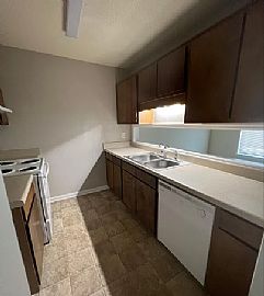 2 Bd1 Ba900 Sqft in Hephzibah, GA (Photo 4 of 11)