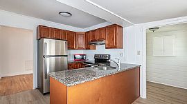 2 Bd1 Ba815 Sqft in Avondale Estates, GA (Photo 2 of 10)