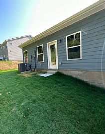 Lovely House 3 Bd3 Ba1,654 Sqft in Shelbyville, TN (Photo 12 of 12)