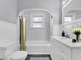 Available to Move In in Cleveland, OH (Photo 3 of 3)