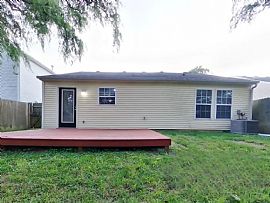 A Spacious 3 Bedroom Home in Greenwood, IN (Photo 12 of 12)