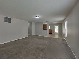 A Spacious 3 Bedroom Home in Greenwood, IN (Photo 3 of 12)