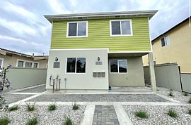  Nice 5 Bedroom Home  in Los Angeles, CA