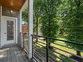 Just Outside Boston 1bedroom Apartment  in Everett, MA (Photo 4 of 12)