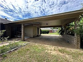 6750 Browder Dr, Theodore, Al 36582 in Theodore, AL (Photo 12 of 12)