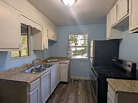 4929 Terrace S #r, Birmingham, Al 35208 in Birmingham, AL (Photo 2 of 9)