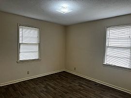 87 Circlewood, Tuscaloosa, Al 35405 in Tuscaloosa, AL (Photo 8 of 9)