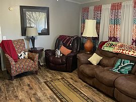 5219 S Oates St, Dothan, Al 36301 in Dothan, AL (Photo 3 of 10)