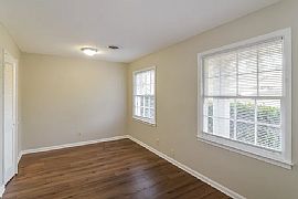 313 Blackwood Dr, Montgomery, Al 36109 in Montgomery, AL (Photo 3 of 10)