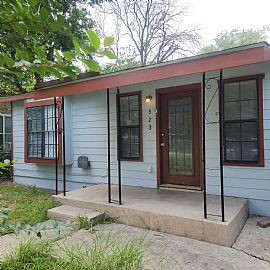 Bedroom and 1bathroom in San Antonio, TX