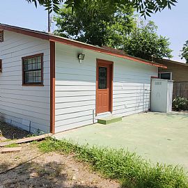 Bedroom and 1bathroom in San Antonio, TX (Photo 11 of 11)