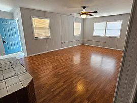 Private Landlord 2 Bedroom Home in Fresno, CA (Photo 2 of 8)