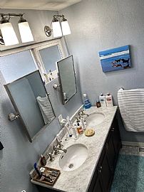 Charming Remodeled 3 Bedroom, 2 Bathroom House  in Montara, CA (Photo 3 of 7)