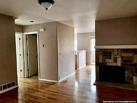 Charming 2 Bed and 1 Bed Available For Lease in Colorado Springs, CO (Photo 3 of 8)