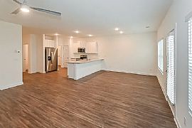 140 The Heights Dr, Calera, Al 35040 in Calera, AL (Photo 2 of 12)