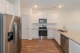 140 The Heights Dr, Calera, Al 35040 in Calera, AL (Photo 4 of 12)