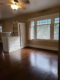 Amazing 2bed House For $2,000/month  in San Diego, CA (Photo 6 of 11)