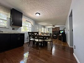 Beautiful 3bed and 1.5bath $2,500 in Dublin, OH (Photo 3 of 11)