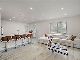 3 Bd 2ba Home in Miami, FL (Photo 2 of 12)