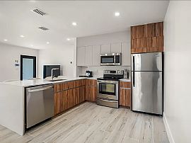 3 Bd 2ba Home in Miami, FL (Photo 6 of 12)