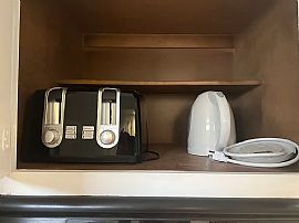 Beautifully Furnished Home  in Midland, TX (Photo 6 of 12)