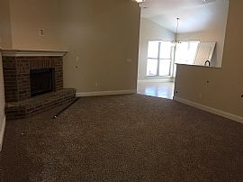 Beautiful 3 Bed 2 Bath Home in Midland, TX (Photo 2 of 9)