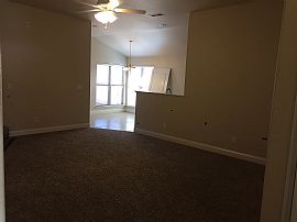 Beautiful 3 Bed 2 Bath Home in Midland, TX (Photo 7 of 9)