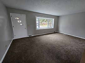 Wonderful Ranch Styled Home in Louisville, KY (Photo 6 of 12)