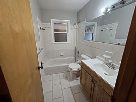 Wonderful Ranch Styled Home in Louisville, KY (Photo 7 of 12)