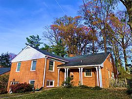 9413 Corsica Dr, Bethesda, Md 20814 in Bethesda, MD