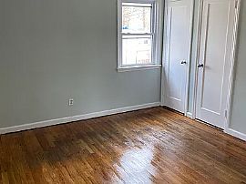 A Nice 4 Bedroom Private Housd in Floral Park, NY (Photo 5 of 5)
