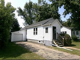 394 12th Ave S, Wisconsin Rapids, Wi 54495 in Wisconsin Rapids, WI (Photo 2 of 7)