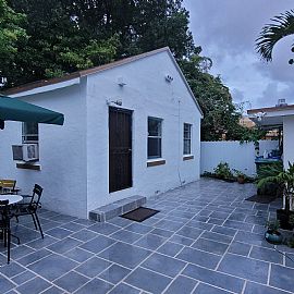 Beautiful 1 Bedroom 1 Bath in Miami, FL